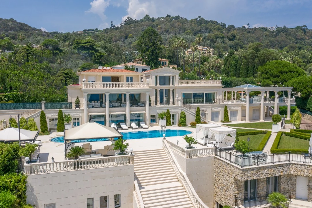 1680597332-Luxury Real estate rent Cannes Sky.webp